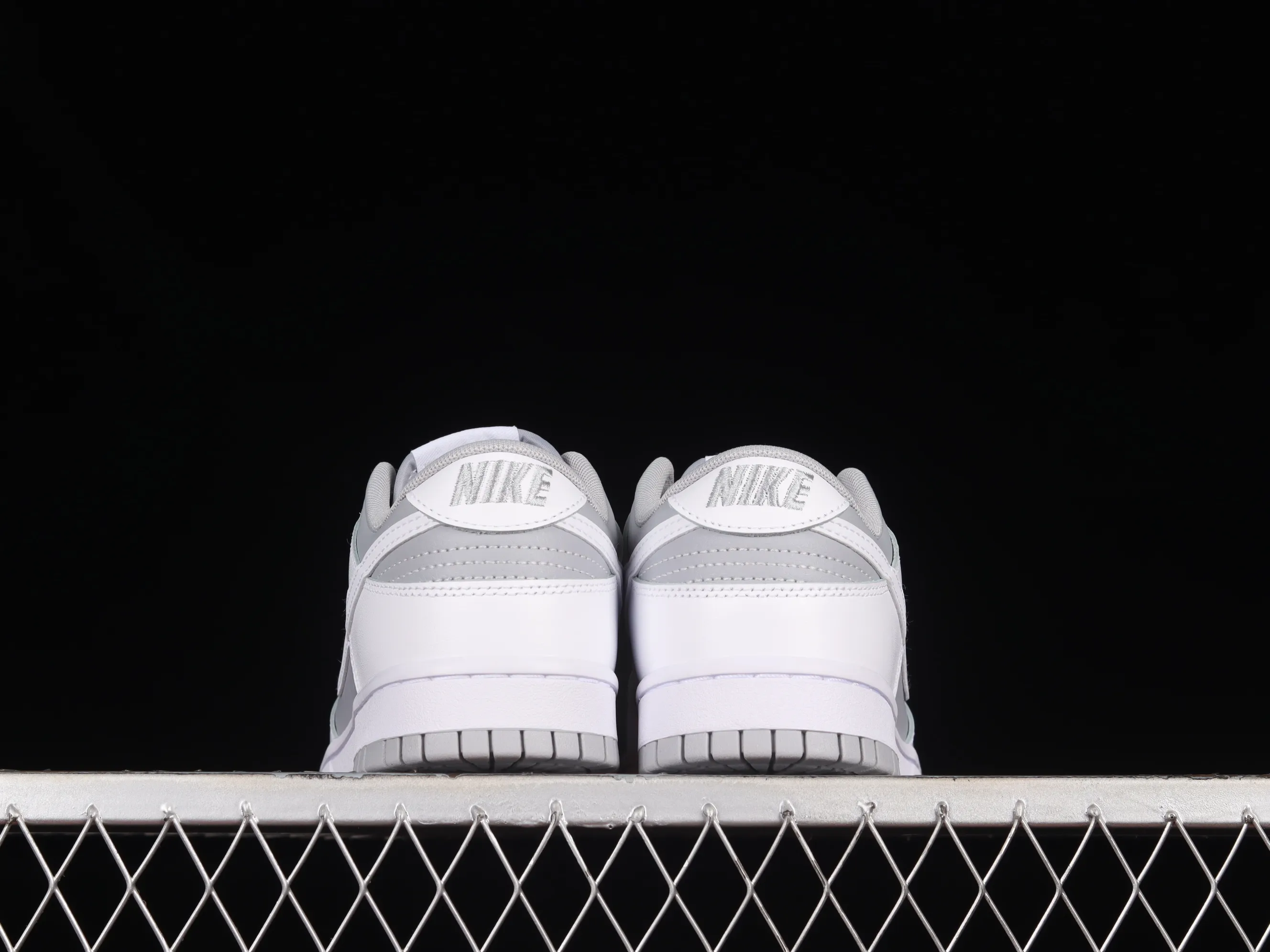 All categories Nk SB Dunk series Nk SB Dunk Low low-top sneakers F version Nk SB Dunk Low cool gray SB low-top sports and leisure sneakers DJ6188-003